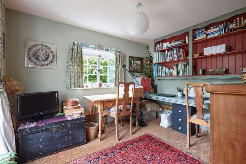 4 Bed Grade II Listed Cottage For Sale