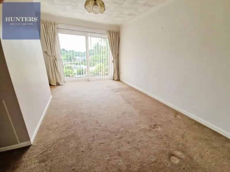 3 Bed Semi-Detached House for Sale