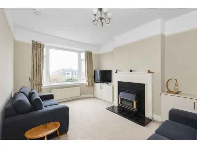 2 Bedroom Semi-Detached House for Sale in Corstorphine with Pentland Hills Views