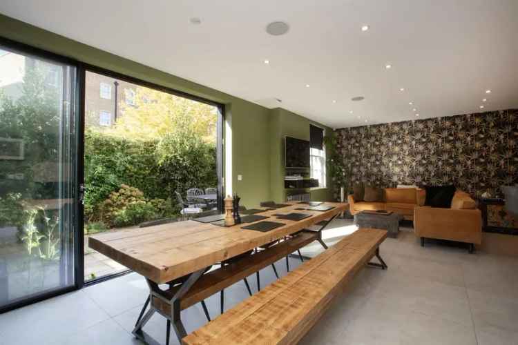 4 Bedroom Townhouse Camberwell Grove Modern Amenities Period Features Garden