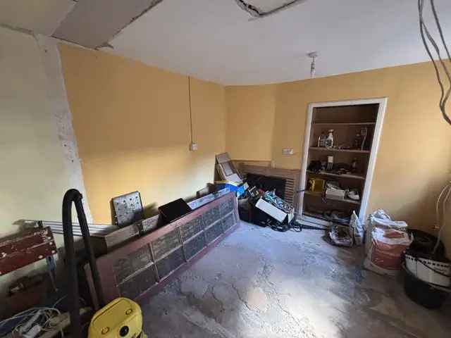 3 Bedroom Maisonette For Sale - Refurbishment Opportunity