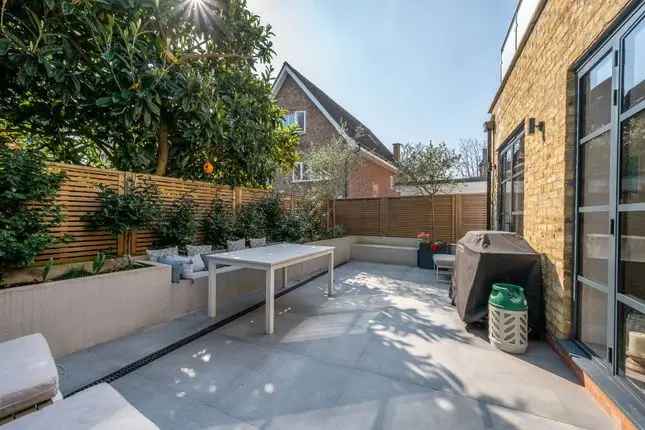 Detached house to rent in Copse Hill, West Wimbledon, London SW20