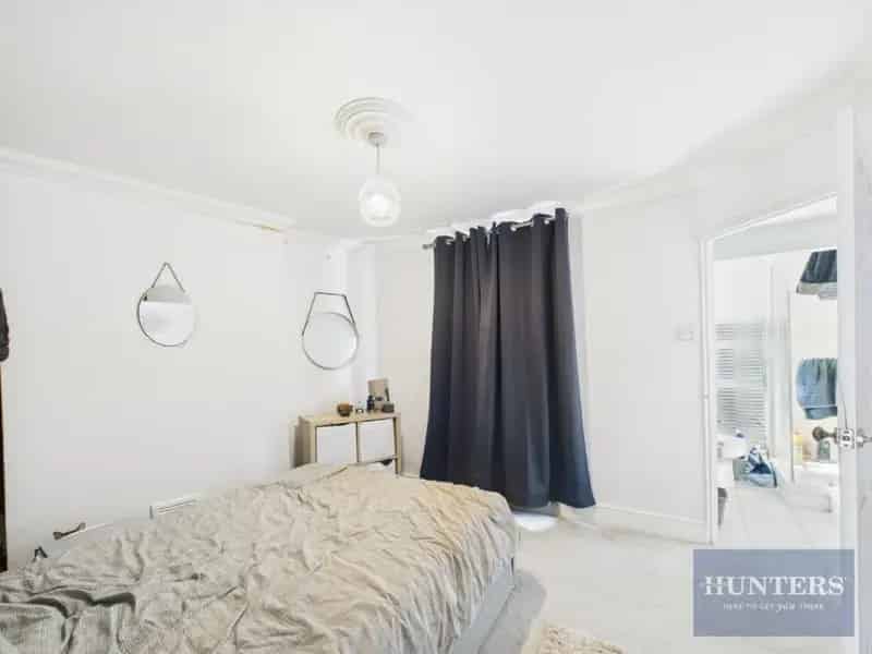 1 Bed Ground Floor Maisonette For Sale