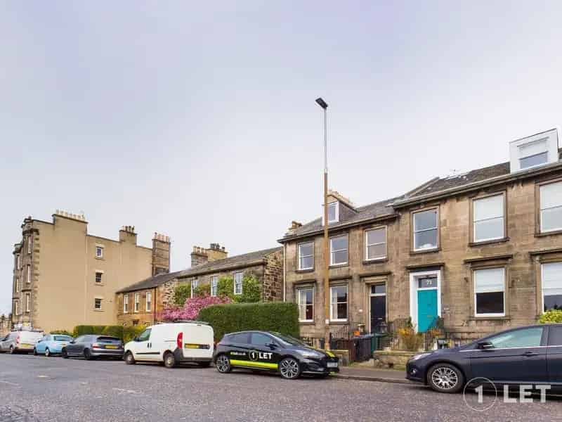 2 Bedroom Flat to Rent with Private Garden