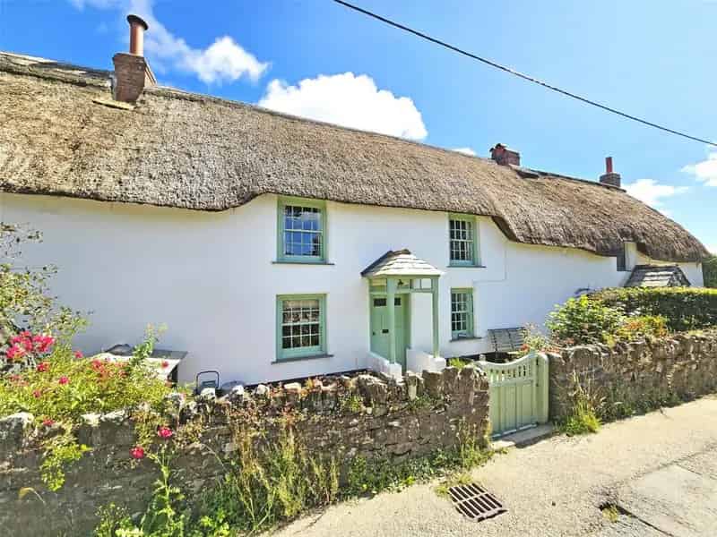 3 Bedroom Grade II Listed Cottage for Sale