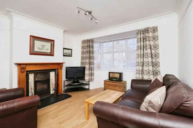 Three Bedroom Semi-Detached House Hampden Park