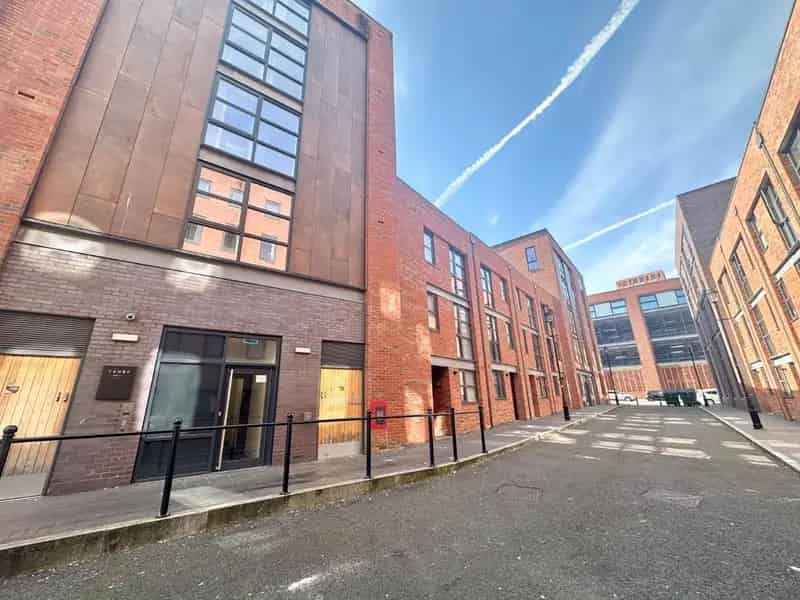 2 Bedroom Flat for Sale