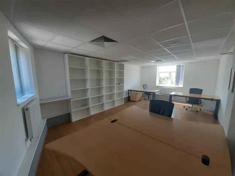0 Bedroom Office House to Rent