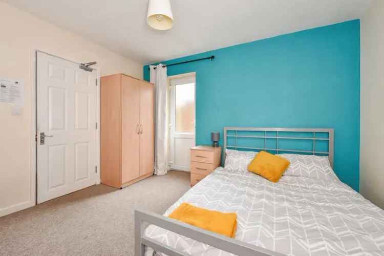 5 Bedroom House To Rent Available August 22 2025