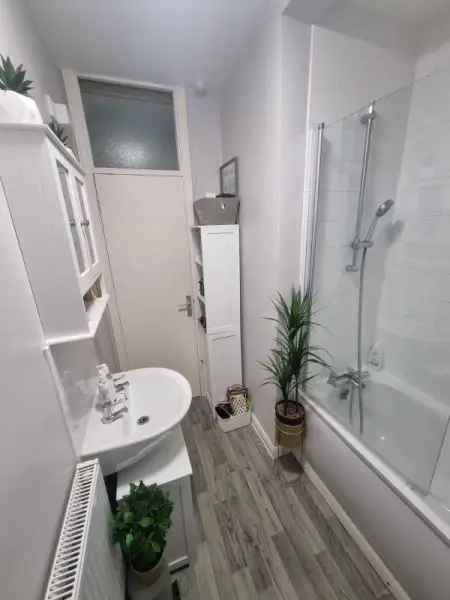 Flat For Rent in London, England