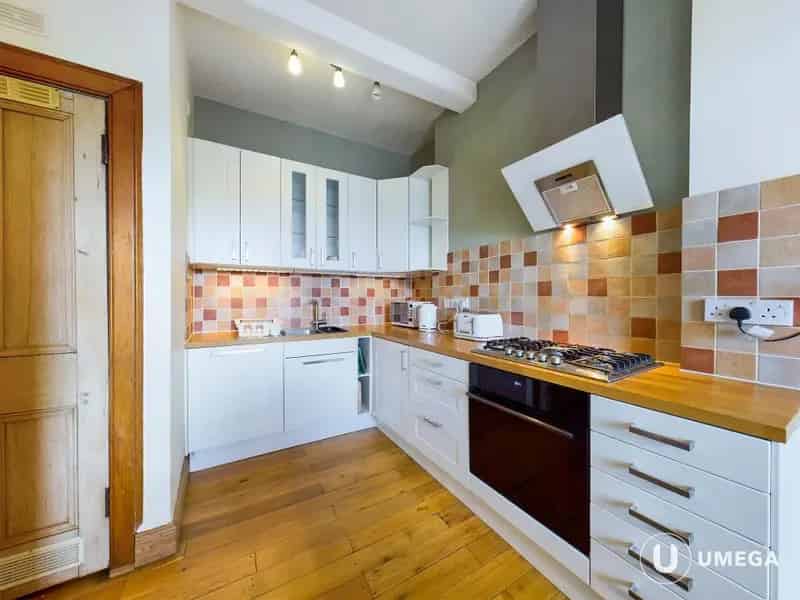 3 bedroom apartment to rent
