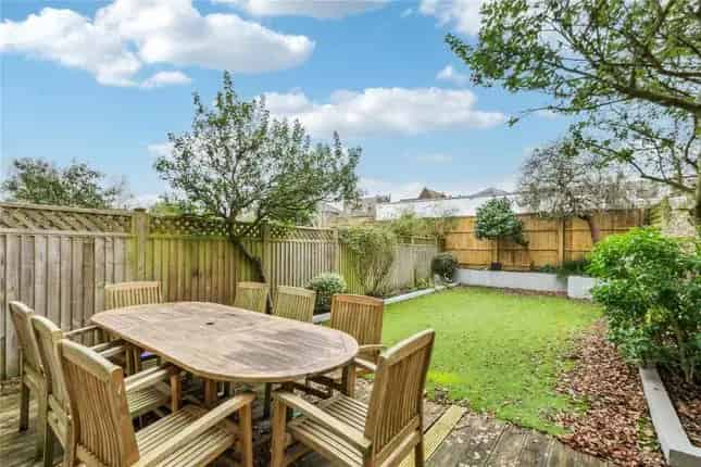 5 Bedroom Terraced House for Sale Westover Road London SW18