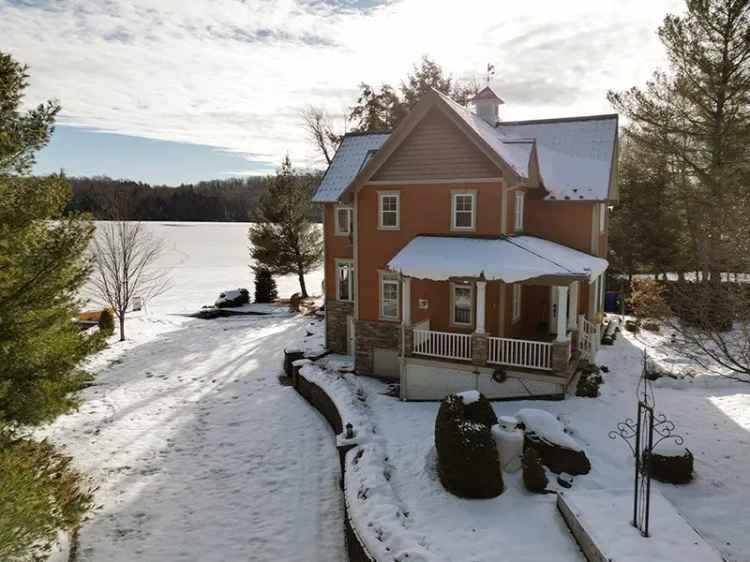 Lake Simoneau Estate: Luxury Waterfront Home