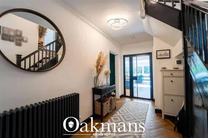 6 Bedroom Detached House for Sale Exceptional Family Home