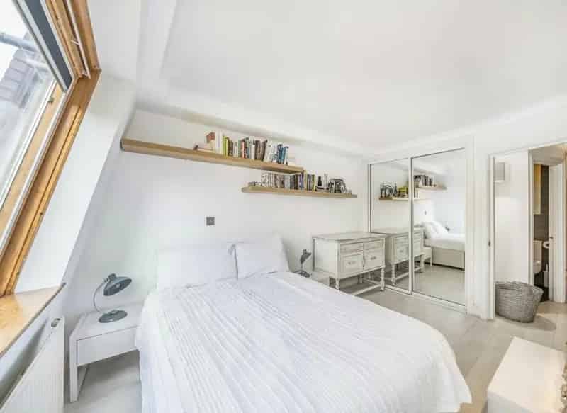 One Double Bedroom Flat near Westbourne Grove