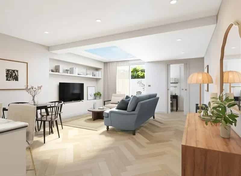 Luxury Energy-Efficient Homes: Modern & Traditional Design