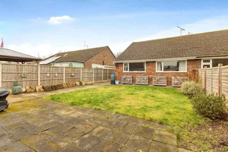 3 Bed Semi-Detached Bungalow with Driveway and Garden