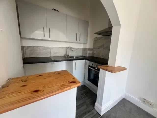 Newly Refurbished One Bedroom Apartment Cardiff Central