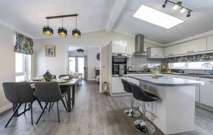 2 bedroom park home for sale
