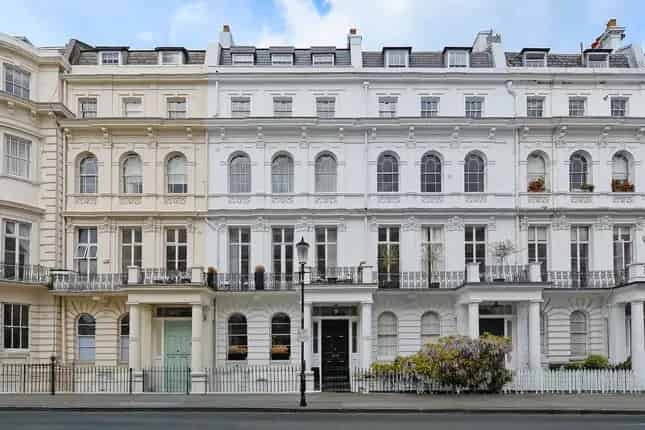 Luxury Townhouse for Sale in Notting Hill London