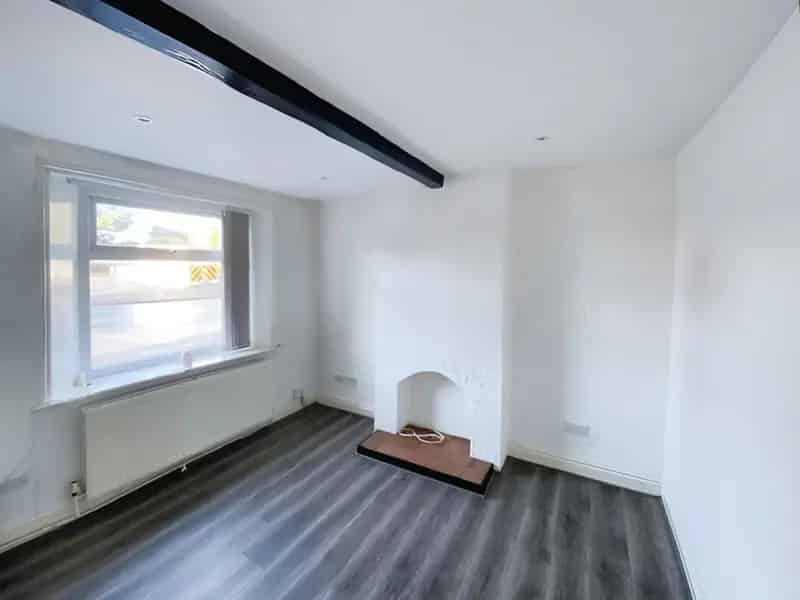 2 Bedroom House For Sale 1131 SQ FT