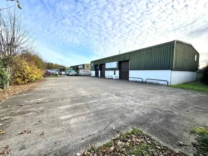 Industrial Warehouse Unit For Sale
