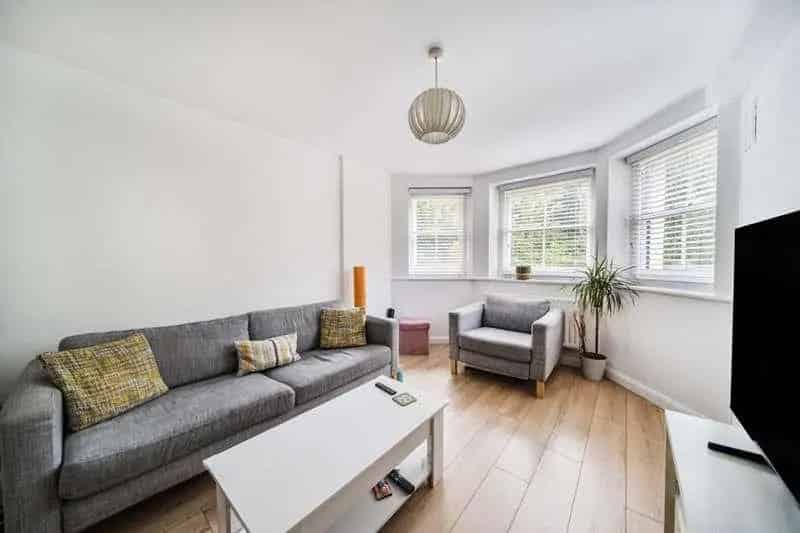 2 Bed Flat for Sale near Shoreditch High Street Station