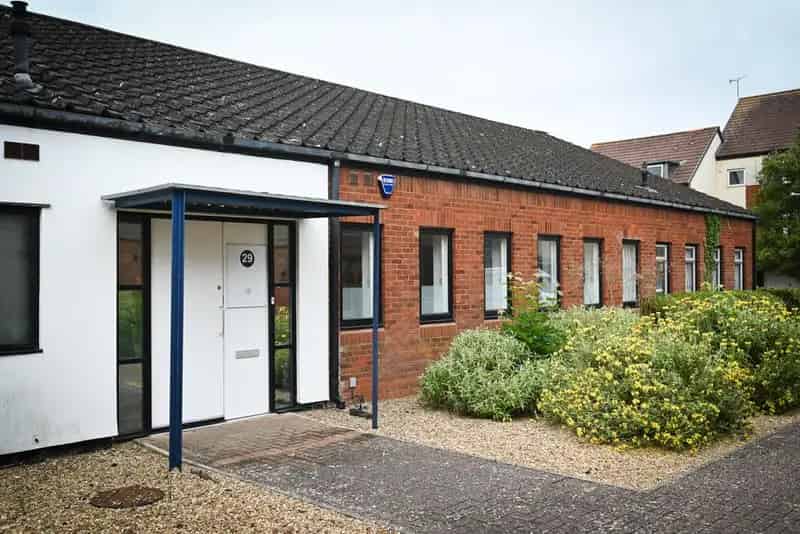 Office Premises for Sale or Let Business Park 4 Parking Spaces