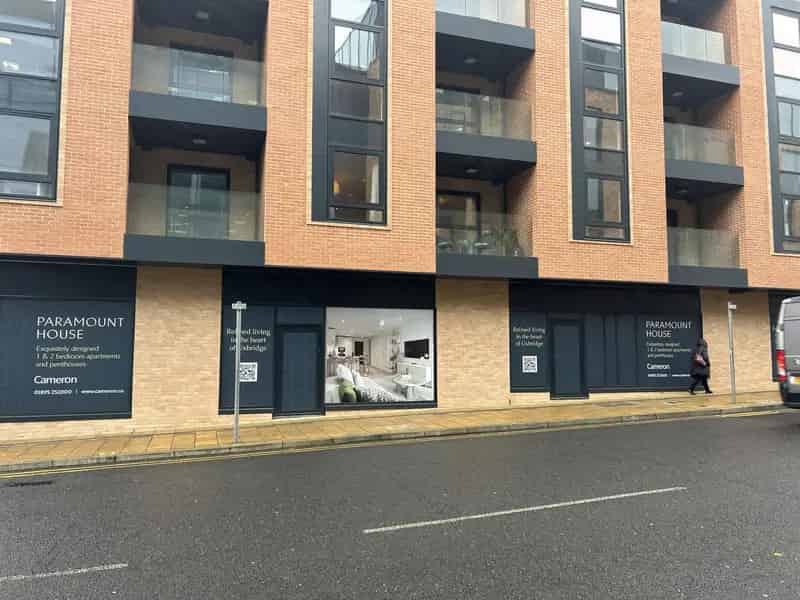 Triple Fronted Commercial Unit in Uxbridge Town Centre