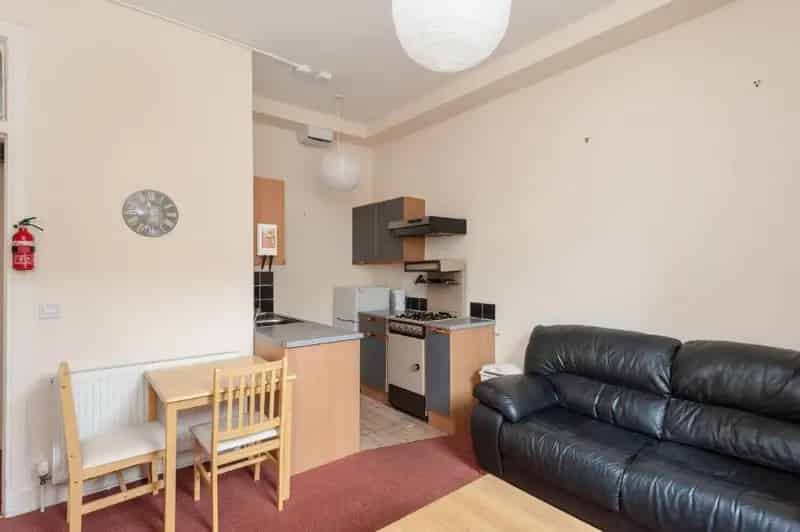 1 Bedroom Flat to Rent in Edinburgh