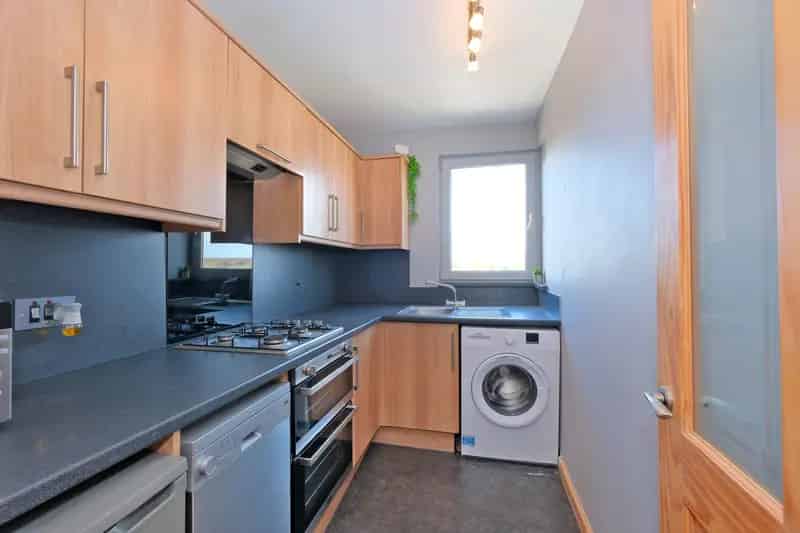 One Bedroom Flat Bankhead Bucksburn Top Floor Gas Central Heating