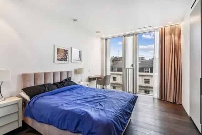 Flat for Sale Buckingham Palace Road Westminster SW1W