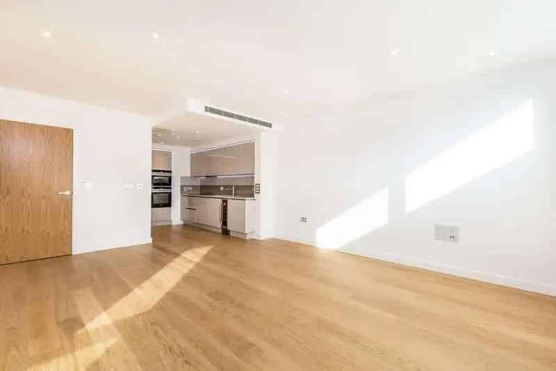 1 Bed Flat for Sale - High-Spec Finish, Excellent Location