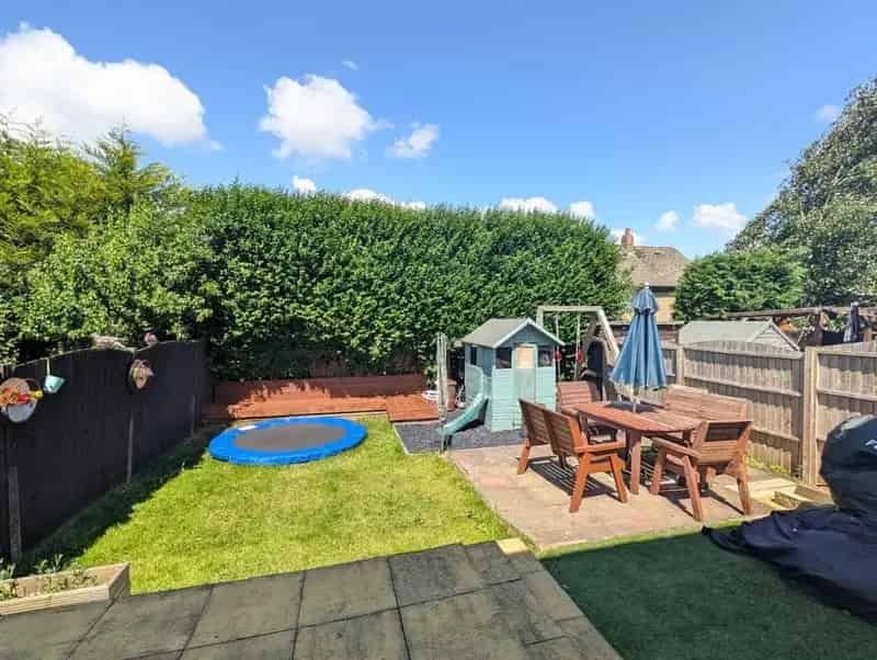 2 Bed Semi-Detached House for Sale
