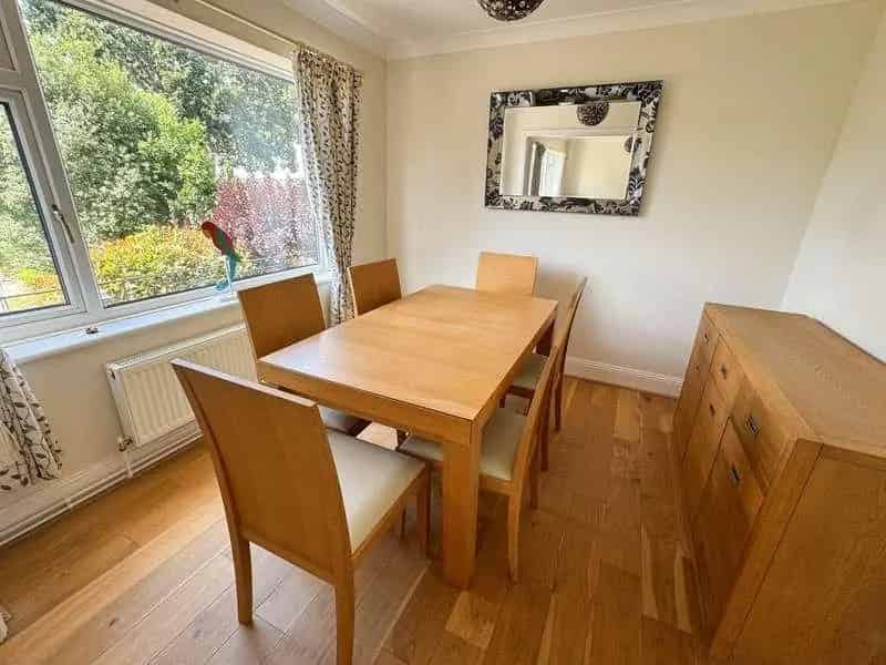 2 Bed House for Sale near Wimborne Town Centre