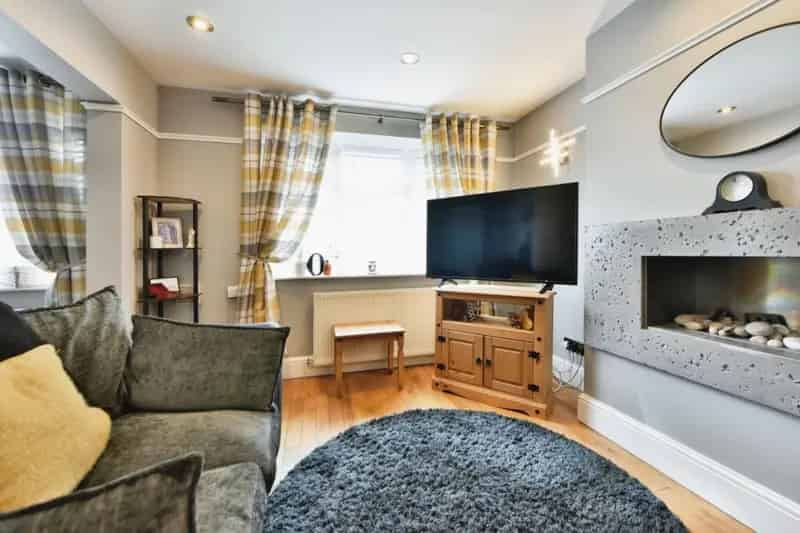 3 Bedroom House For Sale