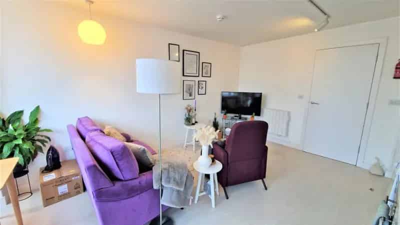 2 Bedroom Flat To Let Available September 2025