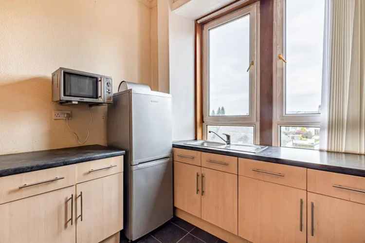 1 Bedroom Apartment For Sale in Ellangowan Road