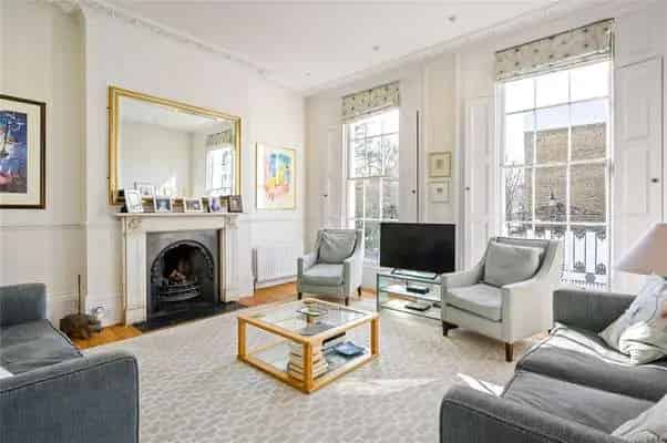 Elegant Georgian House in Barnsbury Conservation Area