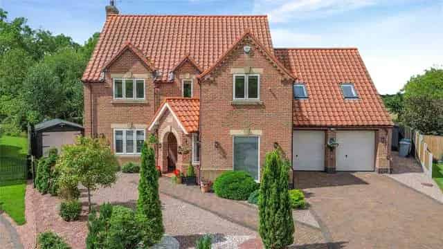 Manor View Caunton Newark Nottinghamshire Family Home For Sale