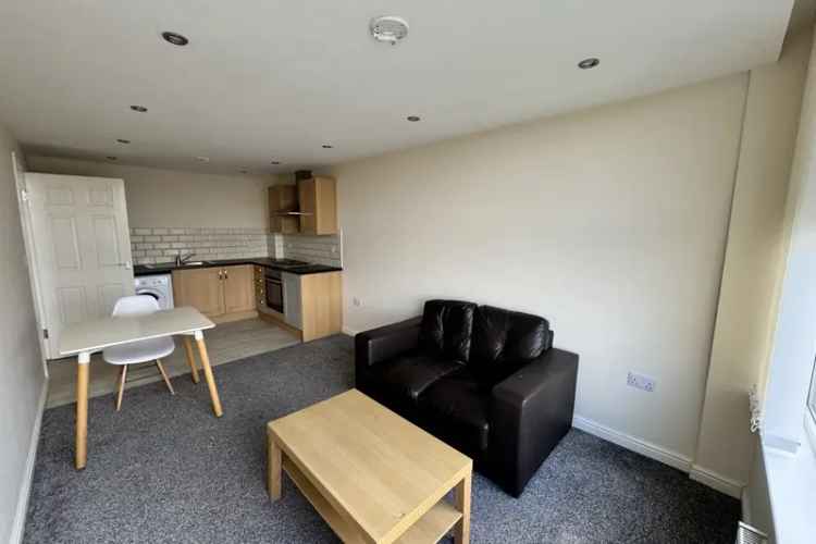 First Floor Apartment Near Amenities
