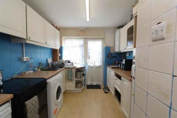 3 Bedroom Terraced House for Sale in Shenfield