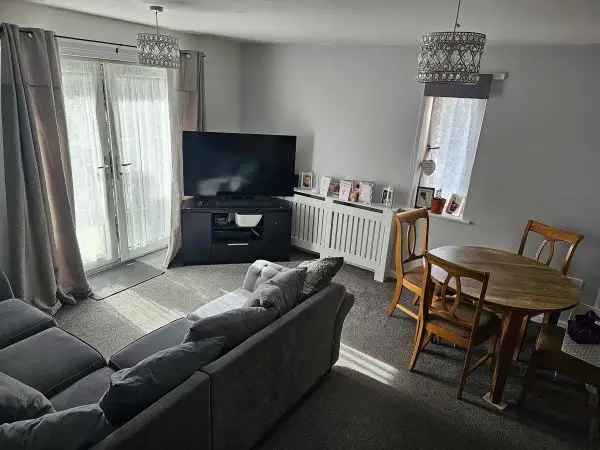 Flat For Rent in Tendring, England