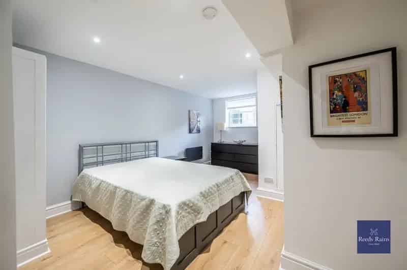 2 bedroom  Flat for sale, London, SE1