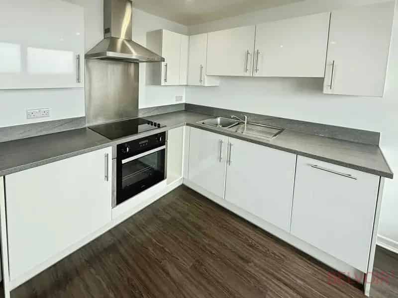Stunning Renovated City Centre Studio Apartment with Incredible Views