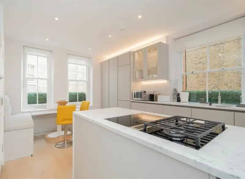 Luxury Chelsea Apartment with West-Facing Views and Separate Studio