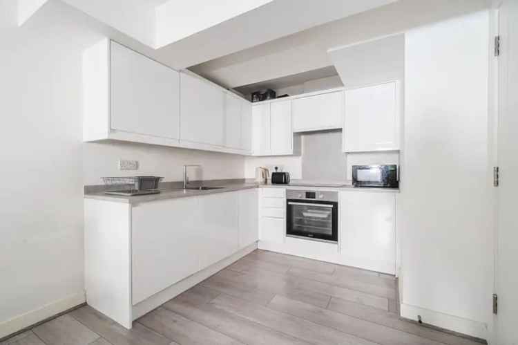 1 Bedroom Flat for Sale in Basingstoke Town Centre