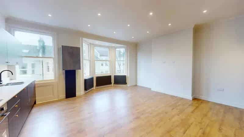 4 Bedroom Flat to Rent Brighton and Hove