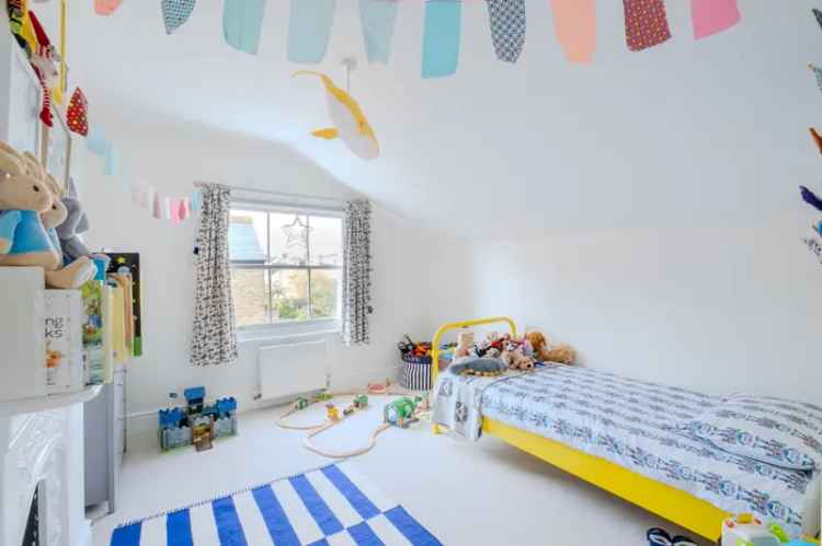 5 Bedroom Victorian House for Sale in Clapham South
