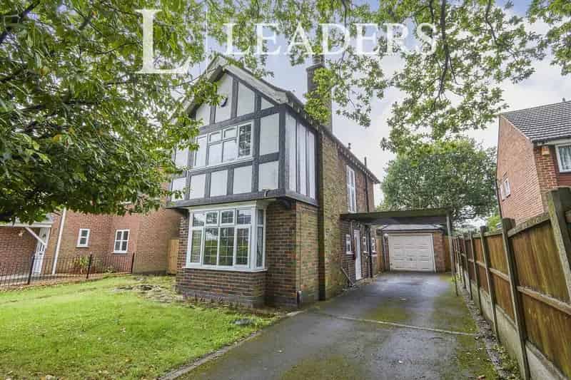 3 Bedroom Detached House To Rent